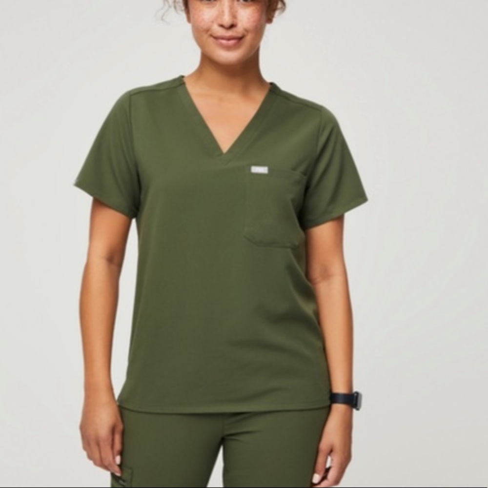 Dark olive Figs Catarina top